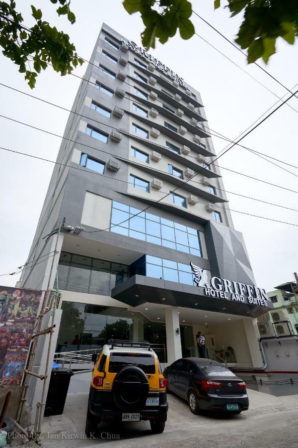 Griffin And Hotel